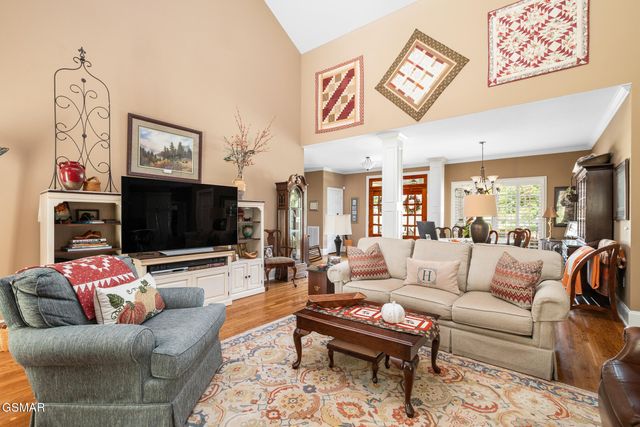 207 Fallen Oak Circle, Seymour, TN 37865