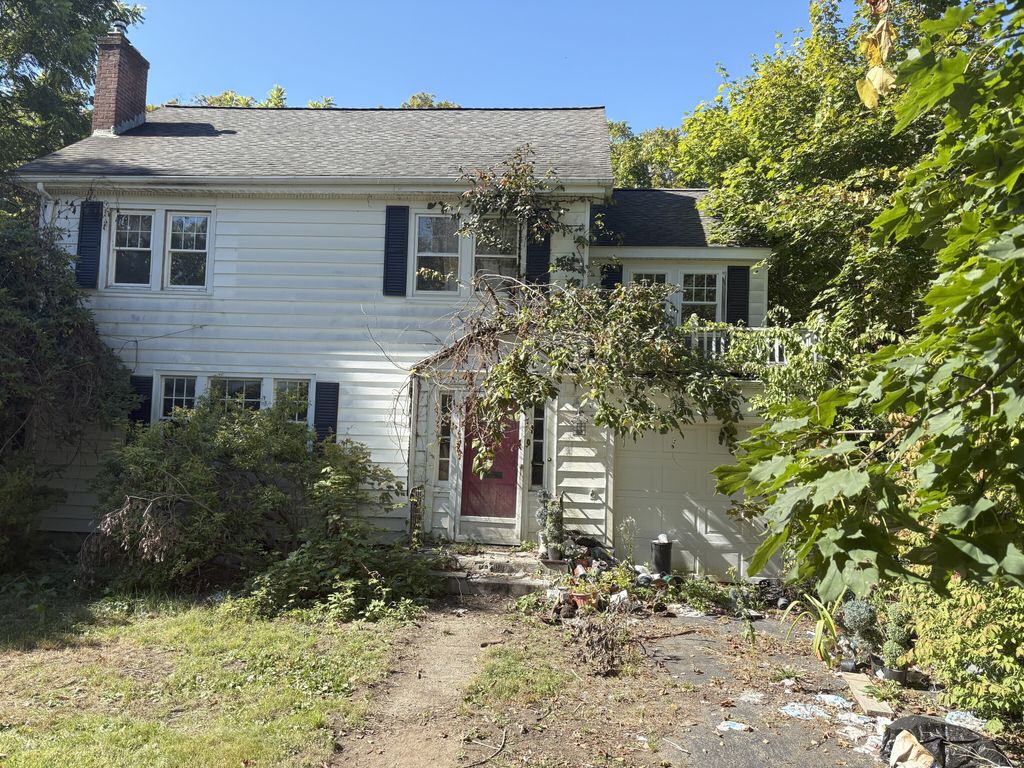 39 Jaffee Terrace, Colchester, CT 06415