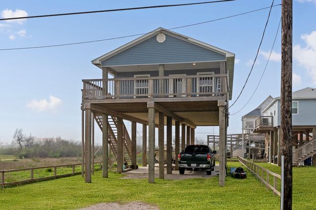 1310 Monument Drive, Surfside Beach, TX 77541