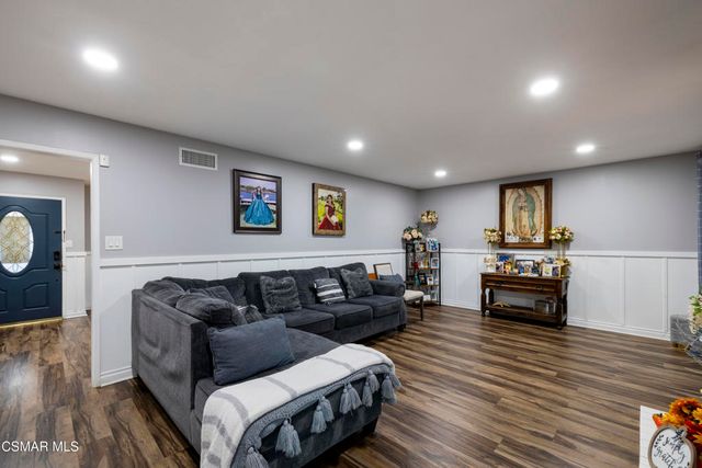 1231 Bluebell Street, Oxnard, CA 93036