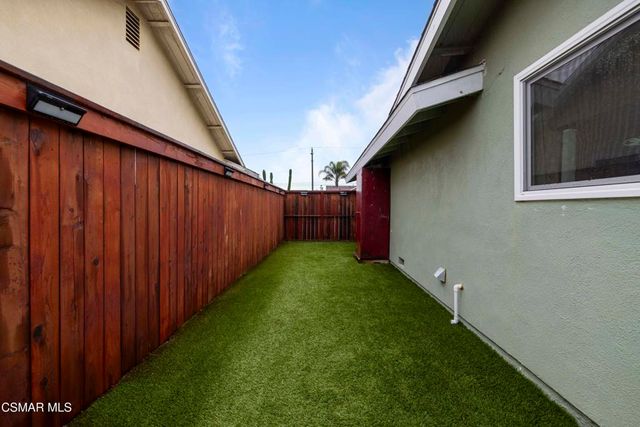 1231 Bluebell Street, Oxnard, CA 93036