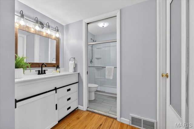 1254 Bonheur Drive, St Louis, MO 63146