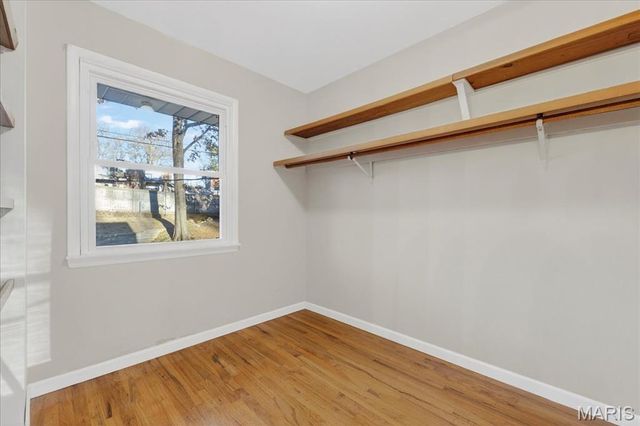 1254 Bonheur Drive, St Louis, MO 63146