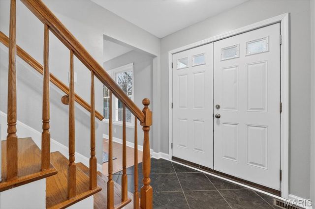 1254 Bonheur Drive, St Louis, MO 63146