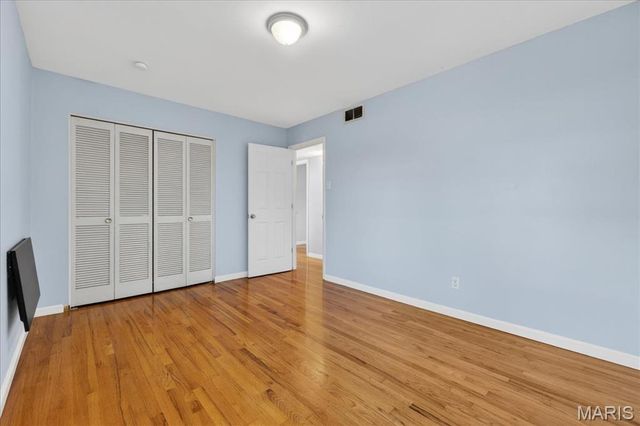 1254 Bonheur Drive, St Louis, MO 63146