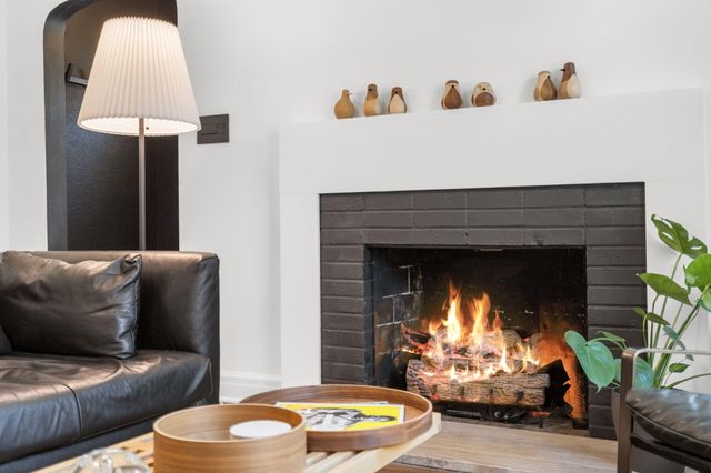 627 East University Street, Springfield, MO 65807