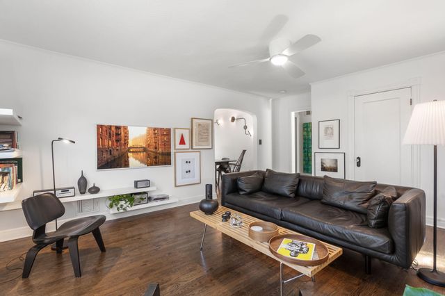 627 East University Street, Springfield, MO 65807