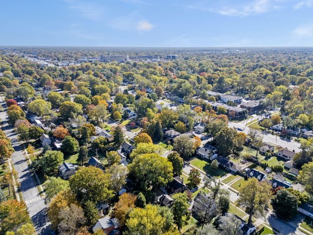 627 East University Street, Springfield, MO 65807