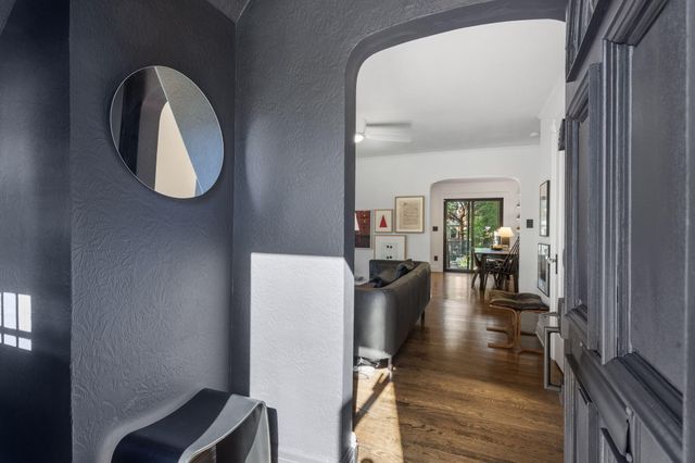 627 East University Street, Springfield, MO 65807