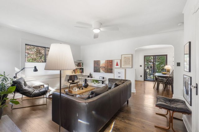 627 East University Street, Springfield, MO 65807