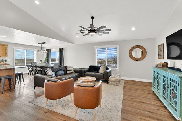 3056 S 1450 W, Perry, UT 84302