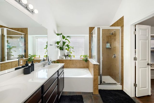 1697 Twin CV, Kyle, TX 78640