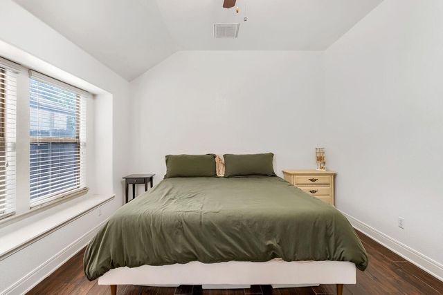 1697 Twin CV, Kyle, TX 78640