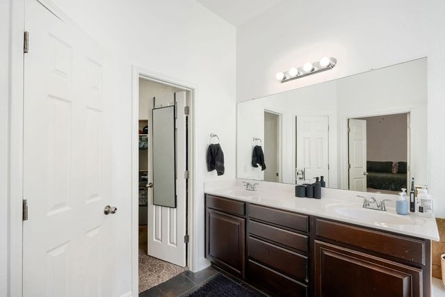 1697 Twin CV, Kyle, TX 78640