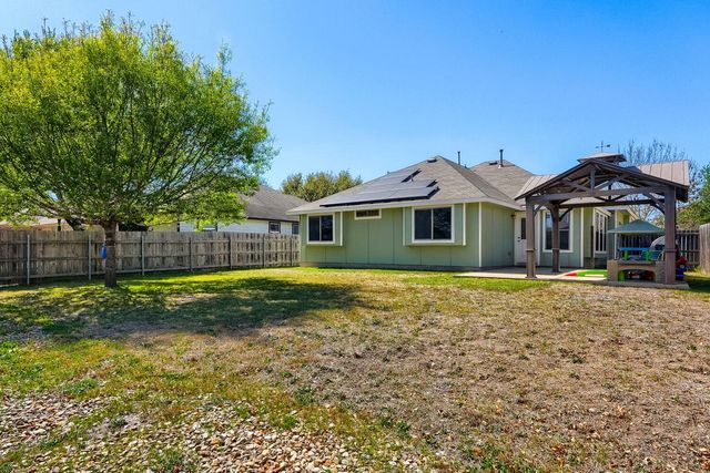 1697 Twin CV, Kyle, TX 78640