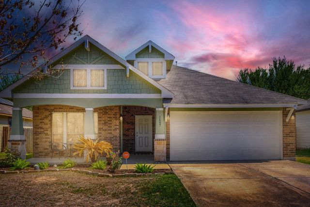 1697 Twin CV, Kyle, TX 78640