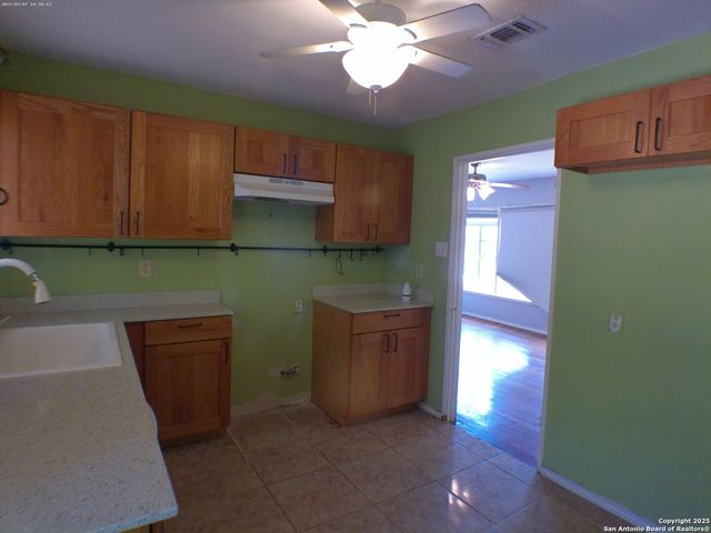 427 Olney, San Antonio, TX 78209