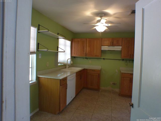 427 Olney, San Antonio, TX 78209