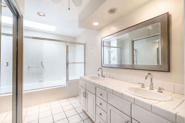 41705 Navarre Court, Palm Desert, CA 92260