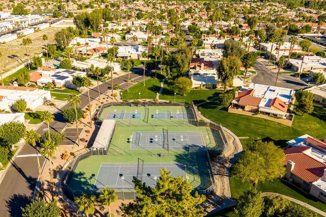 41705 Navarre Court, Palm Desert, CA 92260