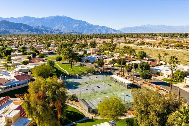 41705 Navarre Court, Palm Desert, CA 92260