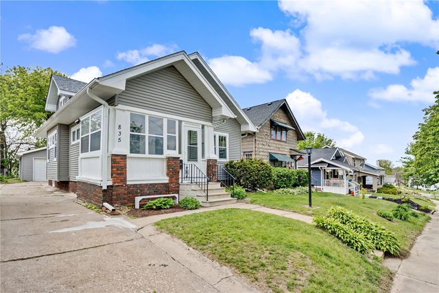 835 18th Street SE, Cedar Rapids, IA 52403