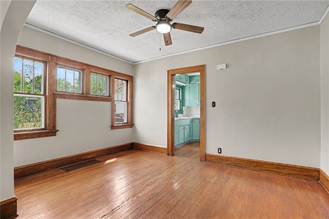 835 18th Street SE, Cedar Rapids, IA 52403
