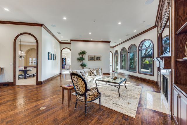 10750 Welch Road, Dallas, TX 75229