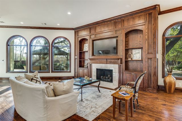 10750 Welch Road, Dallas, TX 75229