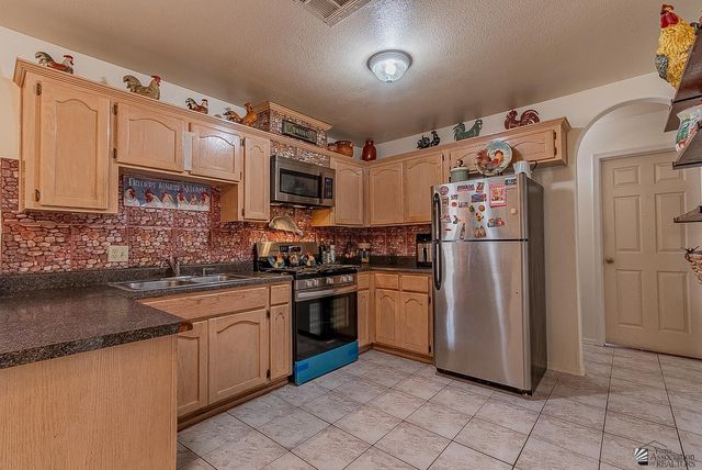 417 N San Juan Ln, San Luis, AZ 85336