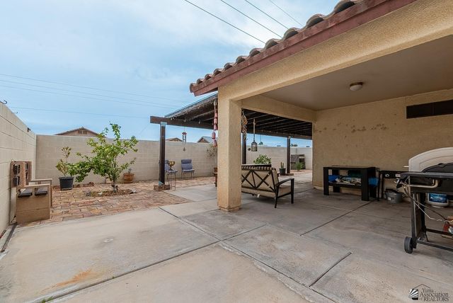417 N San Juan Ln, San Luis, AZ 85336