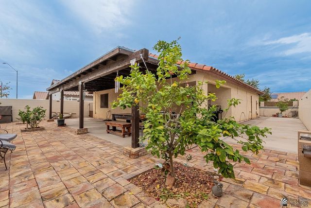 417 N San Juan Ln, San Luis, AZ 85336