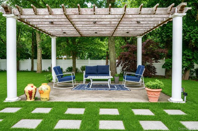 199 Dix Hills Road, Dix Hills, NY 11746