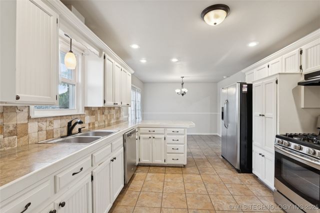 920 Francis Avenue, Tahlequah, OK 74464