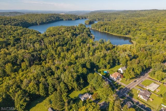 205 Glen Rd, Sparta Twp., NJ 07871