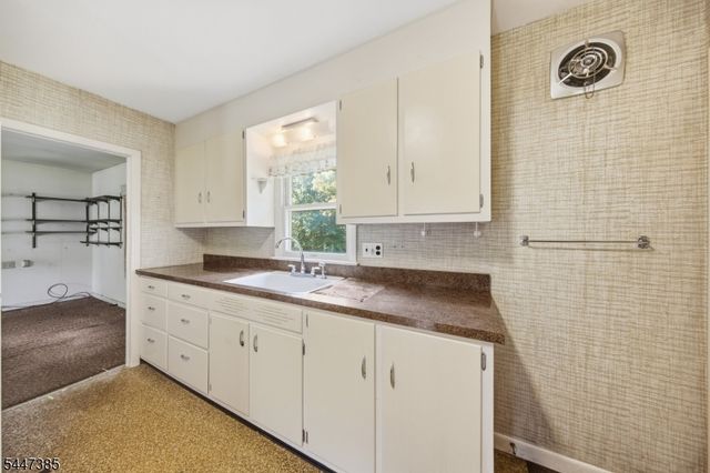 205 Glen Rd, Sparta Twp., NJ 07871