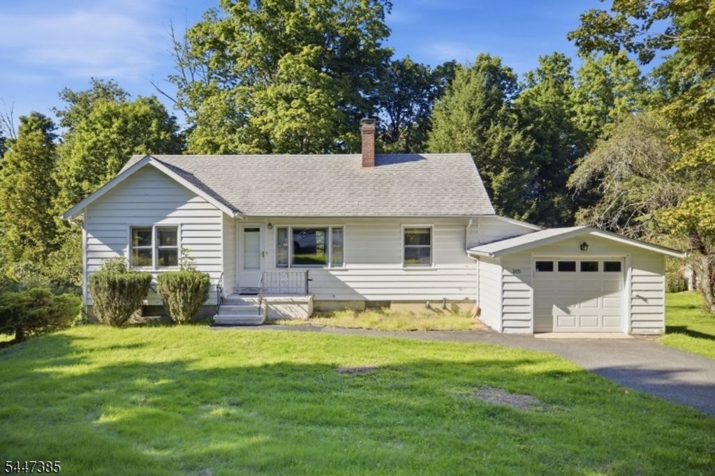 205 Glen Rd, Sparta Twp., NJ 07871