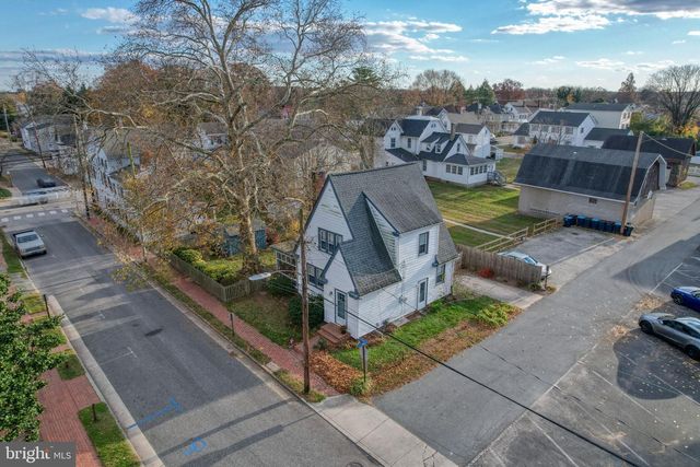 13 UNION, Smyrna, DE 19977