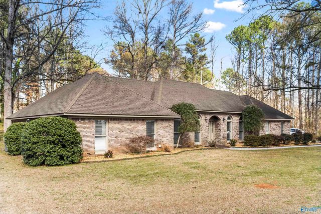 325 Bluff Drive NE, Hartselle, AL 35640