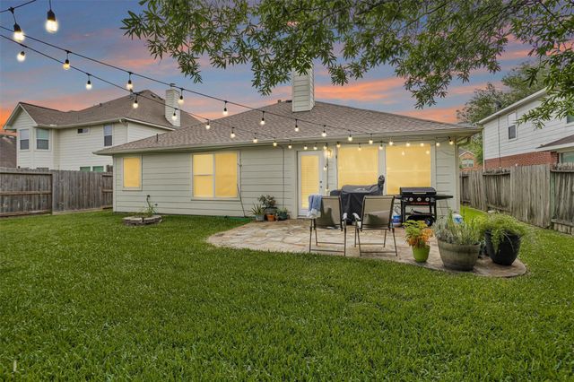 2614 Easton Springs Court, Pearland, TX 77584