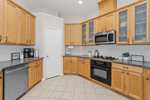 2614 Easton Springs Court, Pearland, TX 77584