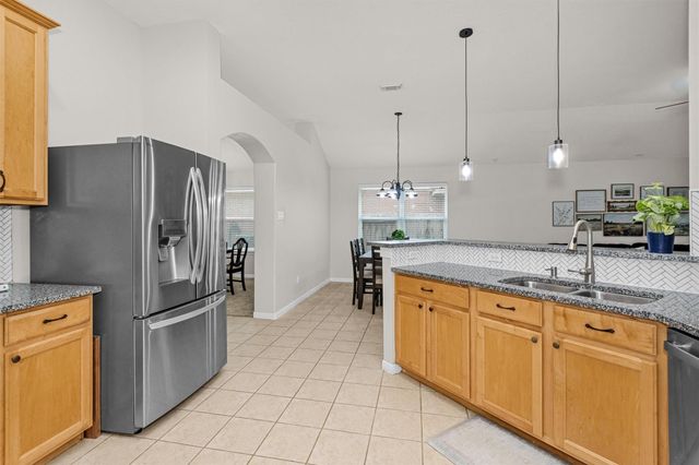 2614 Easton Springs Court, Pearland, TX 77584