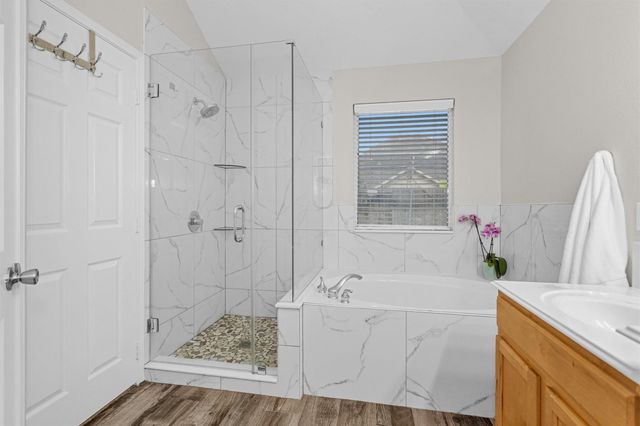 2614 Easton Springs Court, Pearland, TX 77584