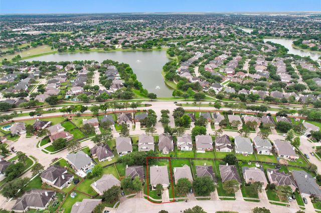 2614 Easton Springs Court, Pearland, TX 77584