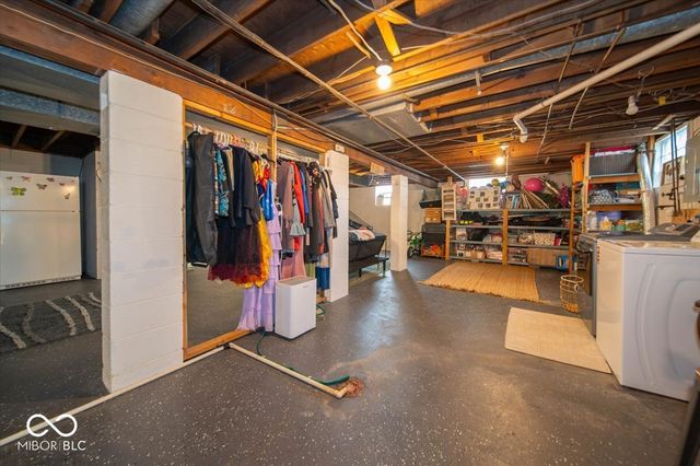 330 Gilbert Avenue, Beech Grove, IN 46107