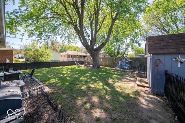 330 Gilbert Avenue, Beech Grove, IN 46107