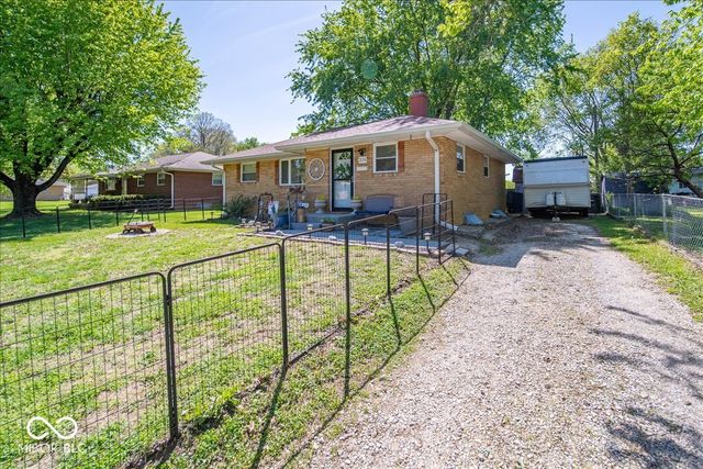 330 Gilbert Avenue, Beech Grove, IN 46107