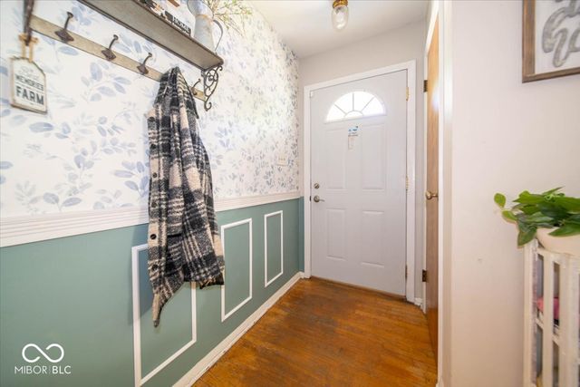 330 Gilbert Avenue, Beech Grove, IN 46107