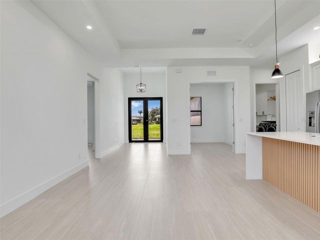 405 NW 14TH STREET, Cape Coral, FL 33993