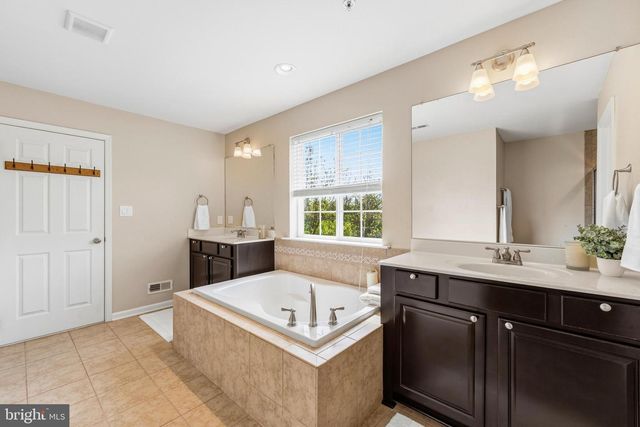21 LAMMEY WAY, Downingtown, PA 19335